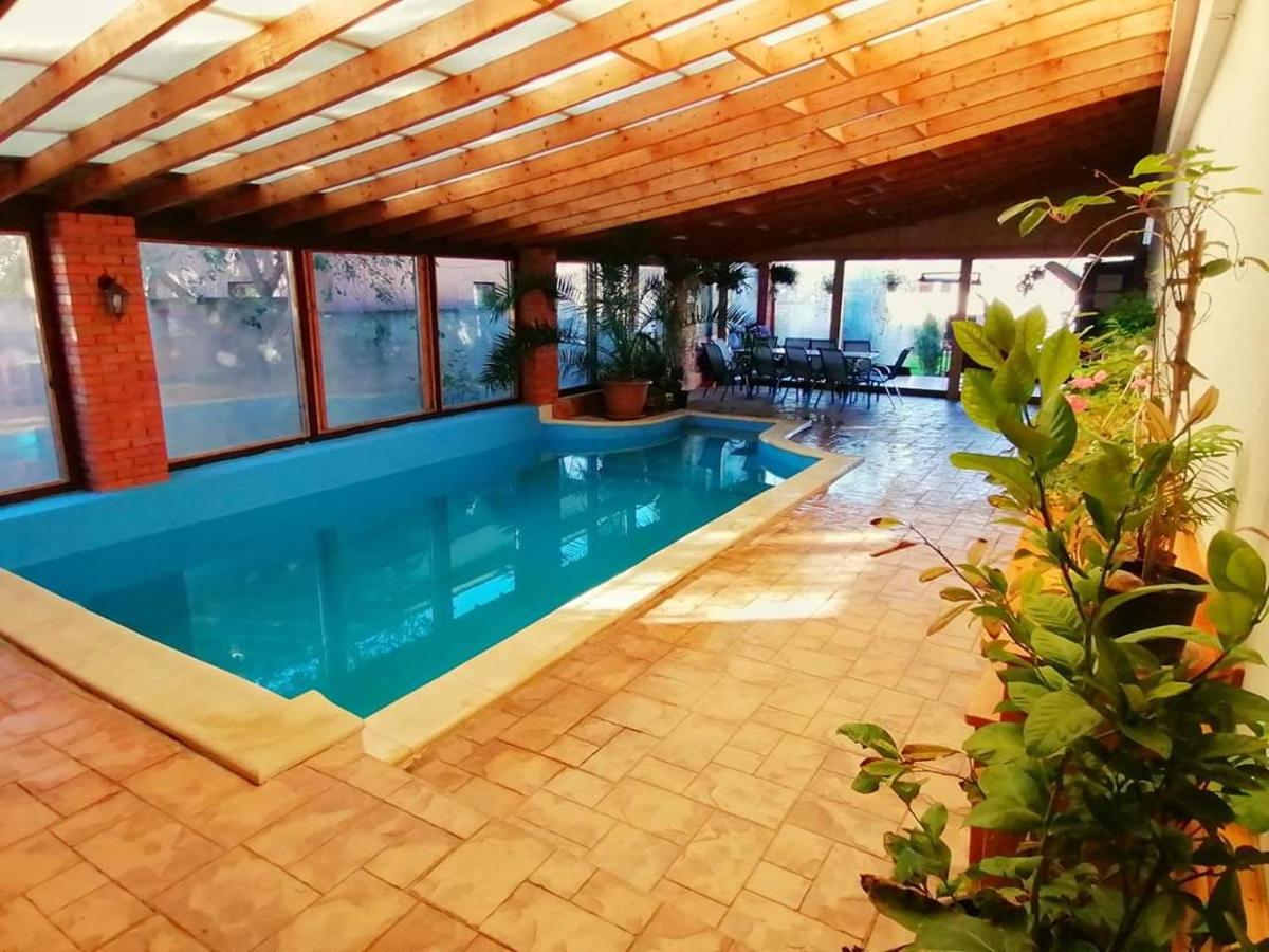 Pensión Dnt House &spa